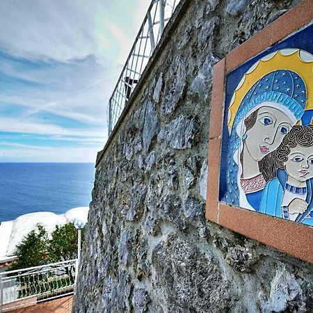 Chez Amelie Villa Amalfi Bagian luar foto