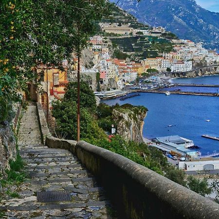 Chez Amelie Villa Amalfi Bagian luar foto