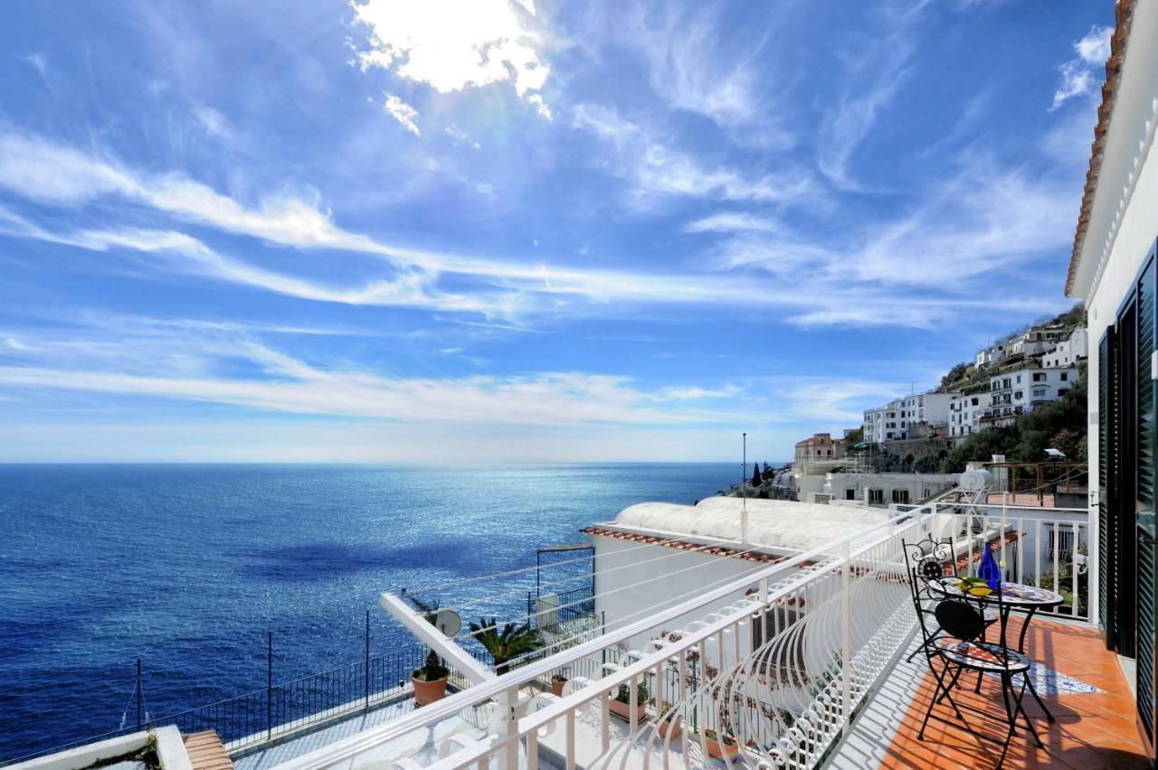 Chez Amelie Villa Amalfi Bagian luar foto